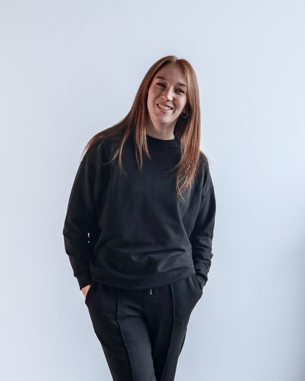Le pull à manches courtes en noir