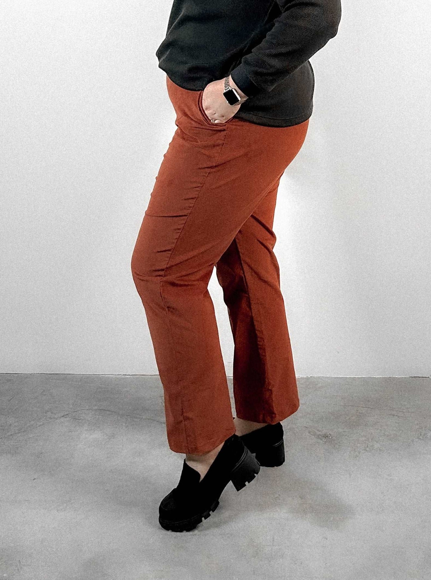 Organic Cotton sustainable rust corduroy pants