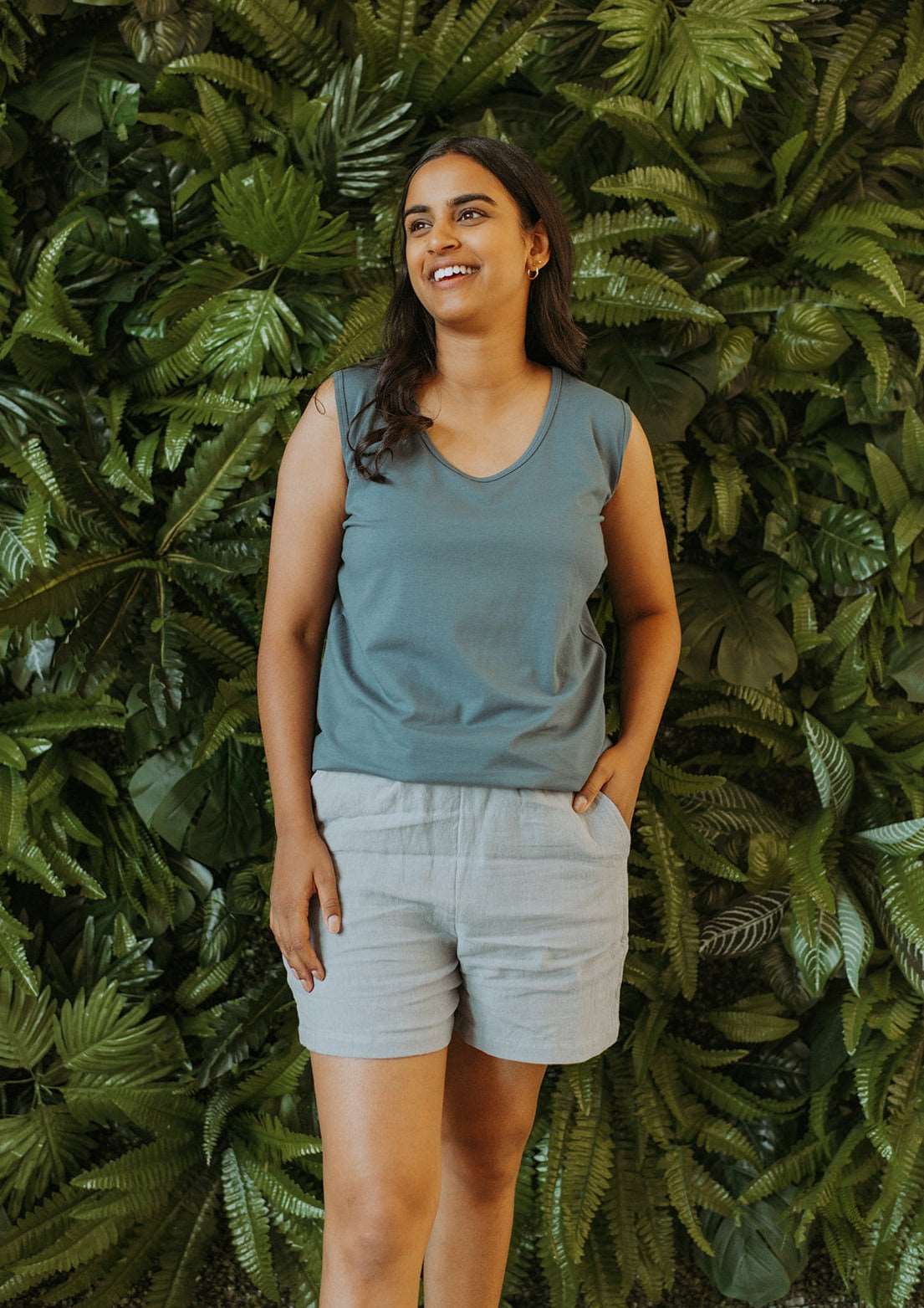 The Linen Short in Shark